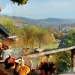 Bacowka Bialy Jelen Farmház Iwkowa