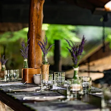 Bacowka Bialy Jelen Çiftlik konaklama *