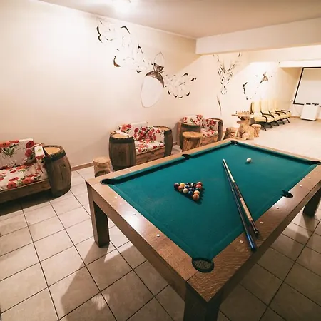 Bacowka Bialy Jelen Çiftlik konaklama Iwkowa