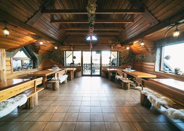 Bacówka Biały Jeleń Gospodarstwo agroturystyczne *